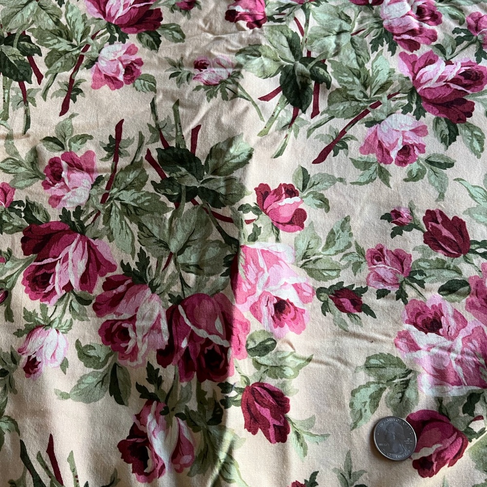 Cotton Quilt Fabric~ Vibrant Pink Roses